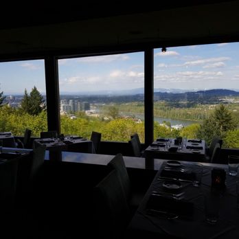 Chart House - That view! - Seafood Near Me - Portland, Oregon Chart House - That view! - Seafood Near Me - Portland, Oregon