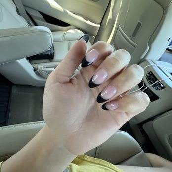 Green Clover Nails & Spa - Nail Salons Near Me - Tuxedo Park, New York