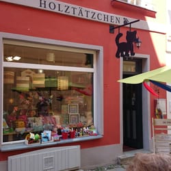 Holztätzchen