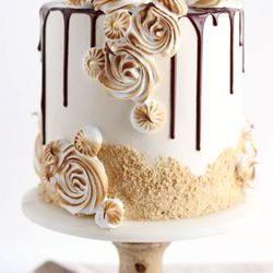 French Kisses Fine Cakery