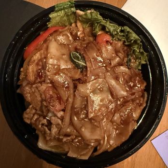 Silk Thai Restaurant - Drunken Noodles - Thai Near Me - Charlottesville, Virginia