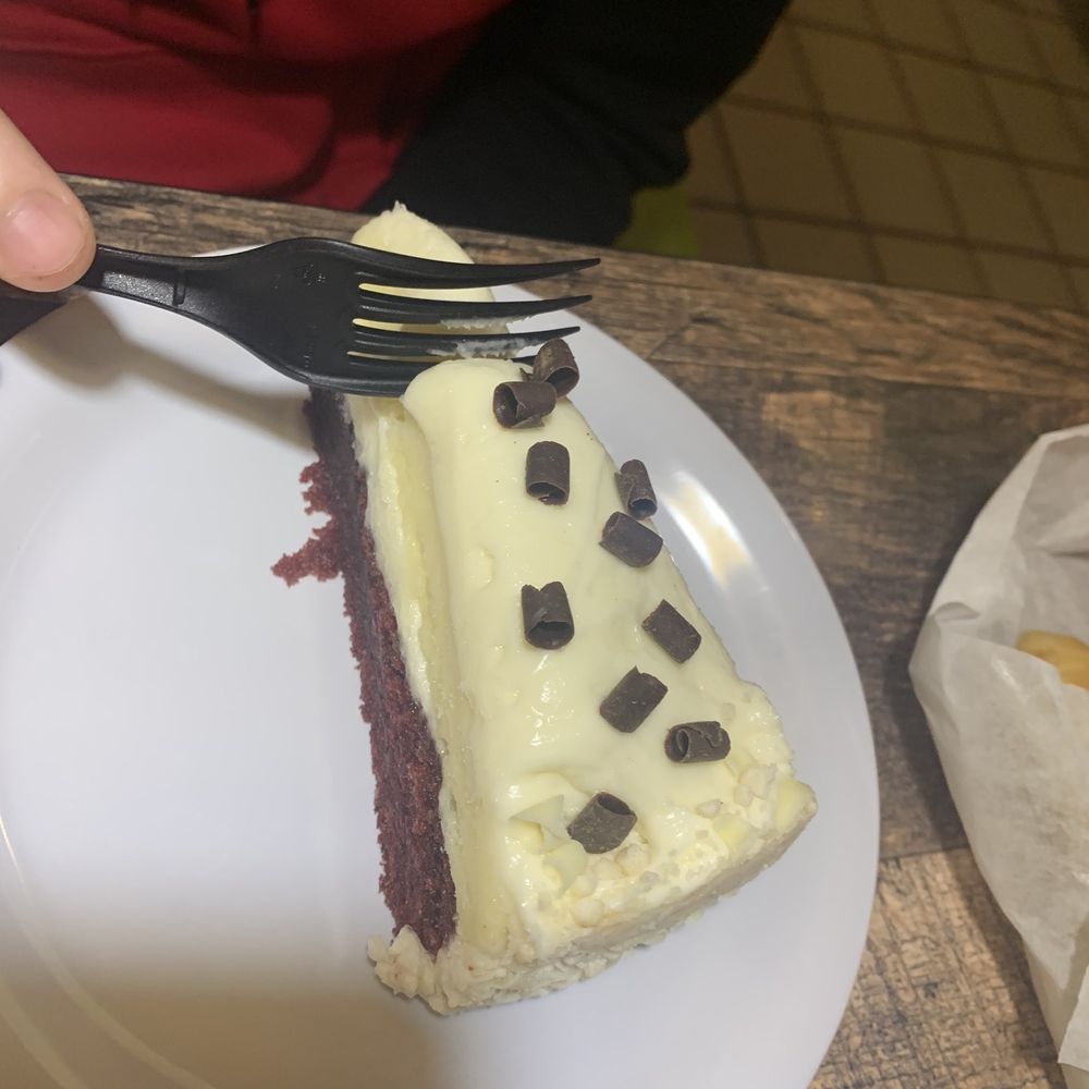 Red velvet cheesecake Red velvet cheesecake