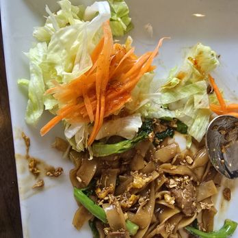 Red Elephant - Pad Ew w/beef! - Thai Near Me - Marietta, Georgia