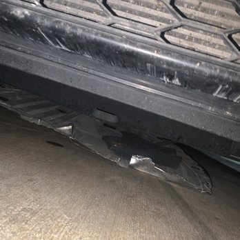 Jiffy Lube - RIP my skid plate after I went to Jiffy Lube for a simple oil change - Auto Repair Near Me - Pembroke Pines, Florida