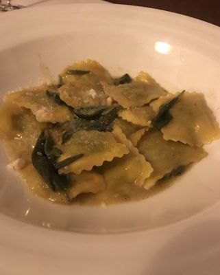 Il Portico 🇮🇹 by null