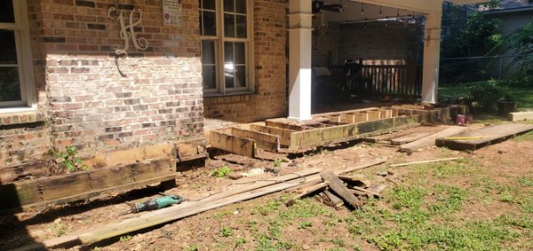 AJs Roofing & Remodeling Logo