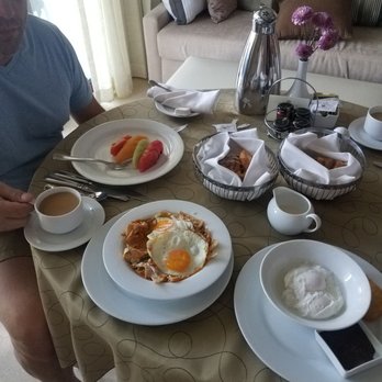 Secrets Playa Mujeres - A little bit of breakfast delivered to the room. Try it it's good! - Resorts Near Me - Cancún, ROO Secrets Playa Mujeres - A little bit of breakfast delivered to the room. Try it it's good! - Resorts Near Me - Cancún, ROO