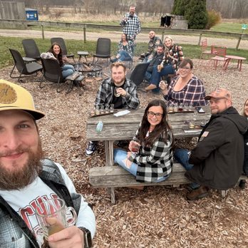 Hickory Creek Winery - Wineries Near Me - Buchanan, Michigan