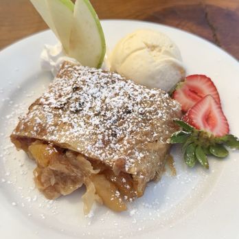 Speisekammer - Apple dessert was amazing - German Near Me - Alameda, California Speisekammer - Apple dessert was amazing - German Near Me - Alameda, California