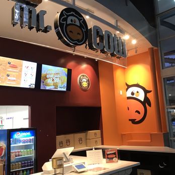 Mr. Cow - Cute decor. - Hot Dogs Near Me - Kahului, Hawaii