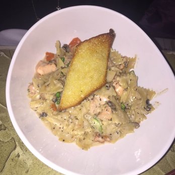 Apres Diem - Salmon Farfalle - Bars Near Me - Atlanta, Georgia
