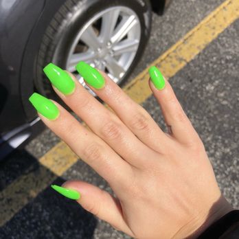 Nails R Us - Nail Salons Near Me - South Bend, Indiana