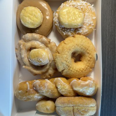 Tip Top Donuts by null