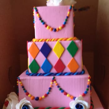 Simon Lee Bakery - Cake in the box at home - Bakeries Near Me - Pflugerville, Texas