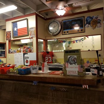 Joe's Place - Main Counter - Burgers Near Me - Jourdanton, Texas Joe's Place - Main Counter - Burgers Near Me - Jourdanton, Texas