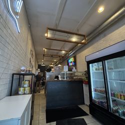 Mark's Pizza - Inside