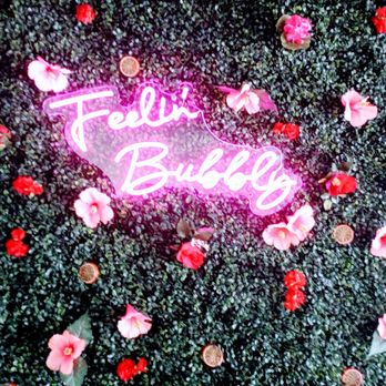 Mimosas Brunch & Bubbles - Decor - Breakfast & Brunch Near Me - Campbell, California