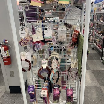 Ross Dress for Less - Hair accessories - Women's Clothing Near Me - Panorama City, California