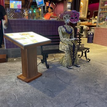 Taco y Tequila - Welcome Lady - Tacos Near Me - Cancún, ROO