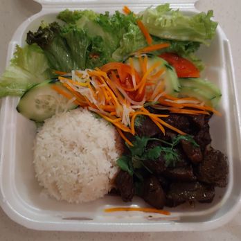 Pho Minh - Com Bo Luc Lac ("Shaking Beef" Rice) - Vietnamese Near Me - San Diego, California Pho Minh - Com Bo Luc Lac ("Shaking Beef" Rice) - Vietnamese Near Me - San Diego, California