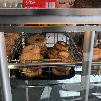 Bagel Place Cafe & Deli - Cafes Near Me - Hampton Bays, New York