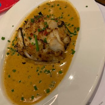 Del Frisco's Grille - Jumbo Lump Crab Cake - New American Near Me - Hoboken, New Jersey