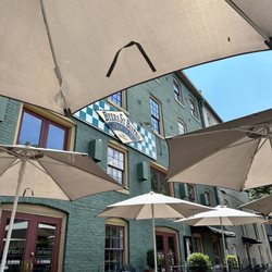 Byers Street Bistro - Outside seating
