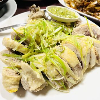 Good Neighbor Seafood Restaurant - Steamed Chicken with Ginger and Scallion Oil - Seafood Near Me - Newark, California Good Neighbor Seafood Restaurant - Steamed Chicken with Ginger and Scallion Oil - Seafood Near Me - Newark, California
