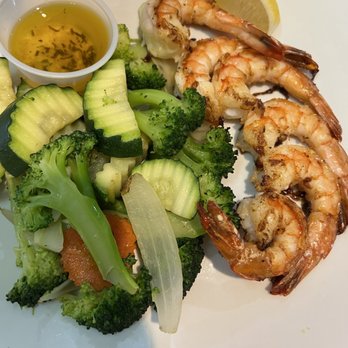 Texas Seafood & Steakhouse - Grilled 6 Jumbo Shrimp - Seafood Near Me - Somerville, Texas