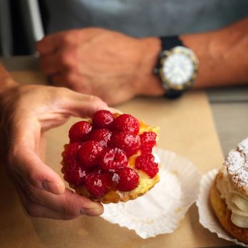 Clafoutis - #HungryHusband. Raspberry namesake clafoutis tart. Photo by Oanh McClure. - French Near Me - Santa Fe, New Mexico Clafoutis - #HungryHusband. Raspberry namesake clafoutis tart. Photo by Oanh McClure. - French Near Me - Santa Fe, New Mexico