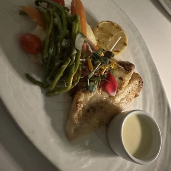 Latitudes - Jupiter Beach Resort - Simply prepared fish - Seafood Near Me - Jupiter, Florida