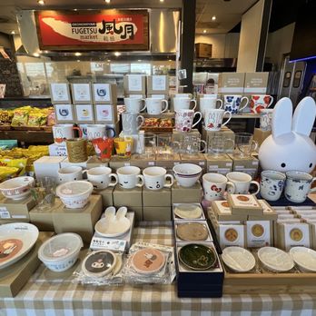 Fugetsu - San Jose - C U T E housewares section!! - Teppanyaki Near Me - San Jose, California Fugetsu - San Jose - C U T E housewares section!! - Teppanyaki Near Me - San Jose, California