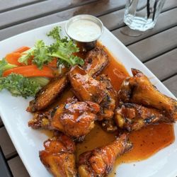 Nonno Alby's - Hot Honey Wings
