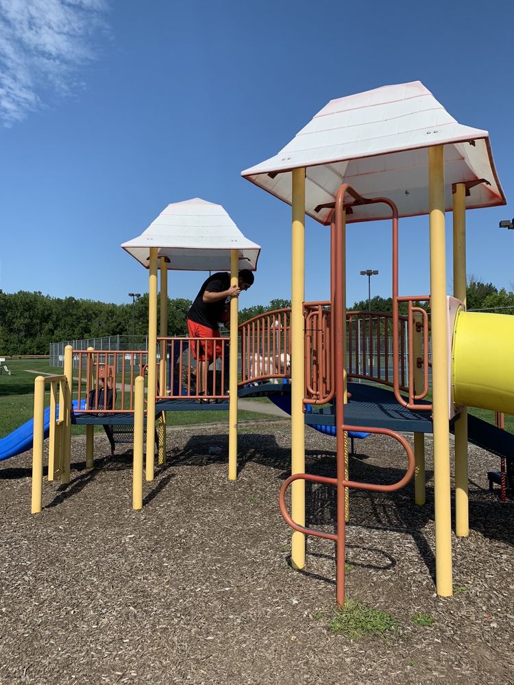 WESTGATE PARK Updated August 2024 27 Photos 1489 Howard Rd