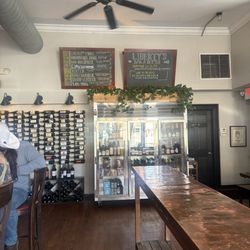 Liberty's Bar & Bottle - Wine area