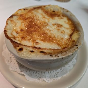Mahogany Prime Steakhouse - French onion soup - Steakhouses Near Me - Omaha, Nebraska