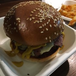 El Perro Negro - NYC Burger