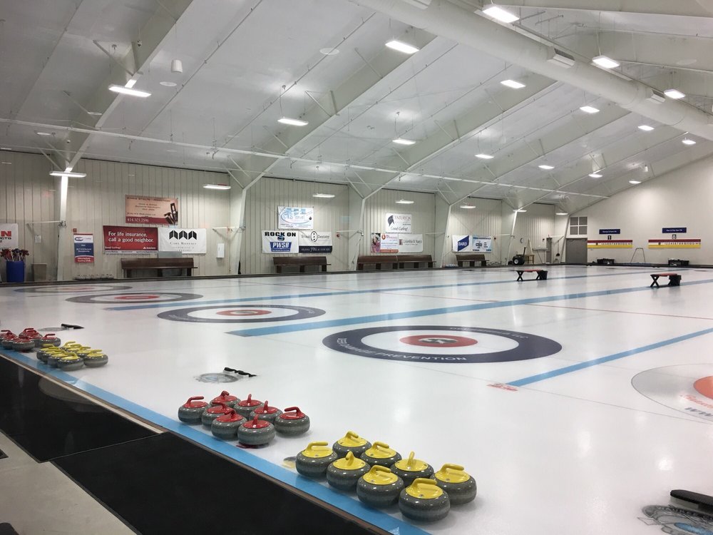 The Milwaukee Curling Club Logo
