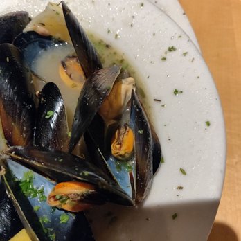 Brophy Bros - Small mussles in broth - Seafood Near Me - Santa Barbara, California Brophy Bros - Small mussles in broth - Seafood Near Me - Santa Barbara, California