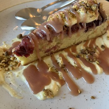 Field Brewing - Blood orange olive oil cake - Brewpubs Near Me - Westfield, Indiana
