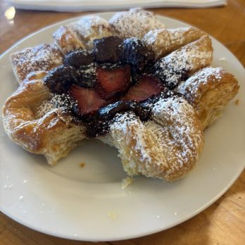 Public House by We Roast - Coffee & Tea Near Me - Lincoln, Rhode Island Public House by We Roast - Coffee & Tea Near Me - Lincoln, Rhode Island