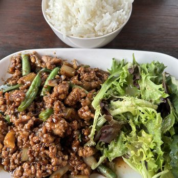 Thi Ni Thai - Pork Phat Kaprow - Thai Near Me - Oberlin, Ohio