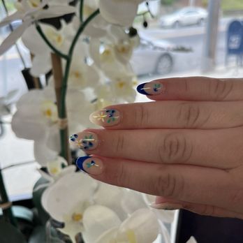 Happy Nails - best nails ever - Nail Salons Near Me - Lexington, Massachusetts
