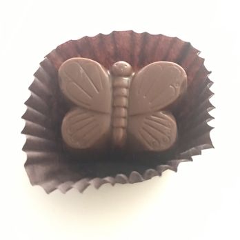 John Kelly Chocolates - 2 Pieces Milk Butterfly Gift Box Caramel - Chocolatiers & Shops Near Me - Los Angeles, California John Kelly Chocolates - 2 Pieces Milk Butterfly Gift Box Caramel - Chocolatiers & Shops Near Me - Los Angeles, California