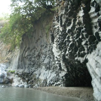 Alcantaraschlucht - Hotels & Travel Near Me - Taormina, Maine