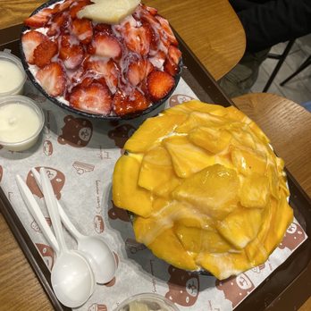 Mandro Teahouse - Strawberry and mango with mochi - Desserts Near Me - Alameda, California