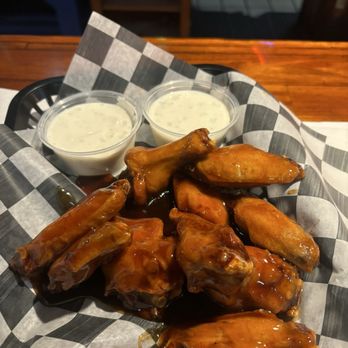 Alley Cat Lounge - Wings - Lounges Near Me - Indianapolis, Indiana