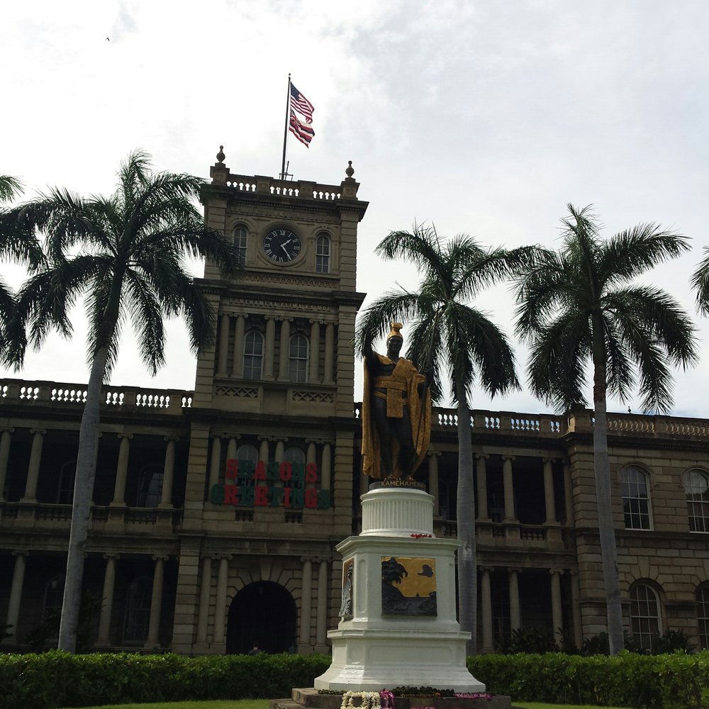 Kamehameha Statue - Happy Holidays from the King! - Public Art Near Me - Honolulu, Hawaii Kamehameha Statue - Happy Holidays from the King! - Public Art Near Me - Honolulu, Hawaii