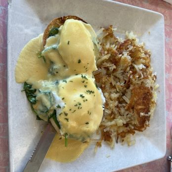 Rosie's Diner - Eggs Florentine Benedict - American Near Me - Aurora, Colorado