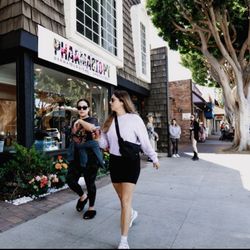 Pharmaciopy - Enjoy our amazing location close to the beach